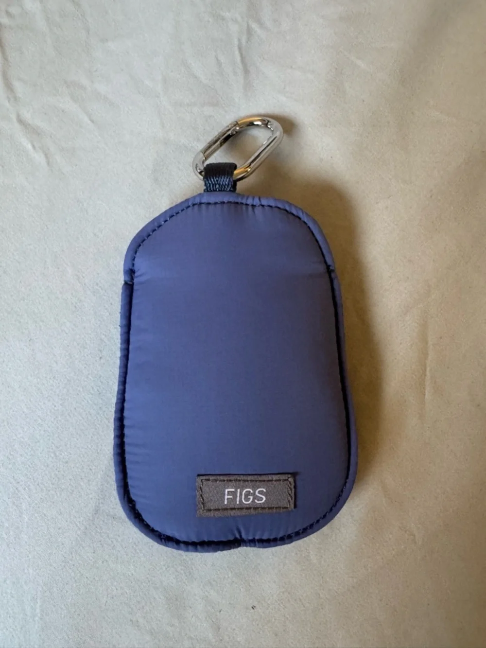 FIGS - smiley key chain - Picture 2 of 5